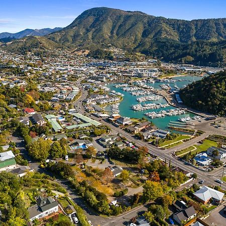 Tasman Holiday Parks Picton Zewnętrze zdjęcie Aerial view of Akaroa