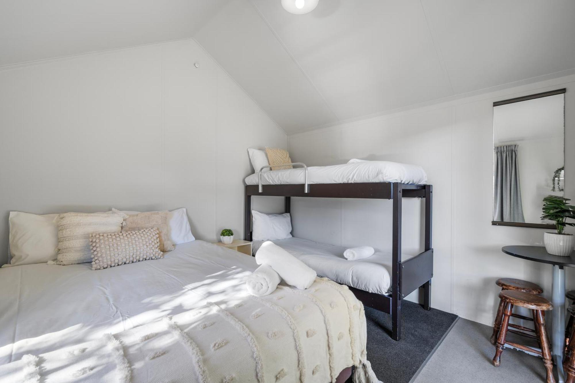Tasman Holiday Parks Picton Zewnętrze zdjęcie A bunk bed