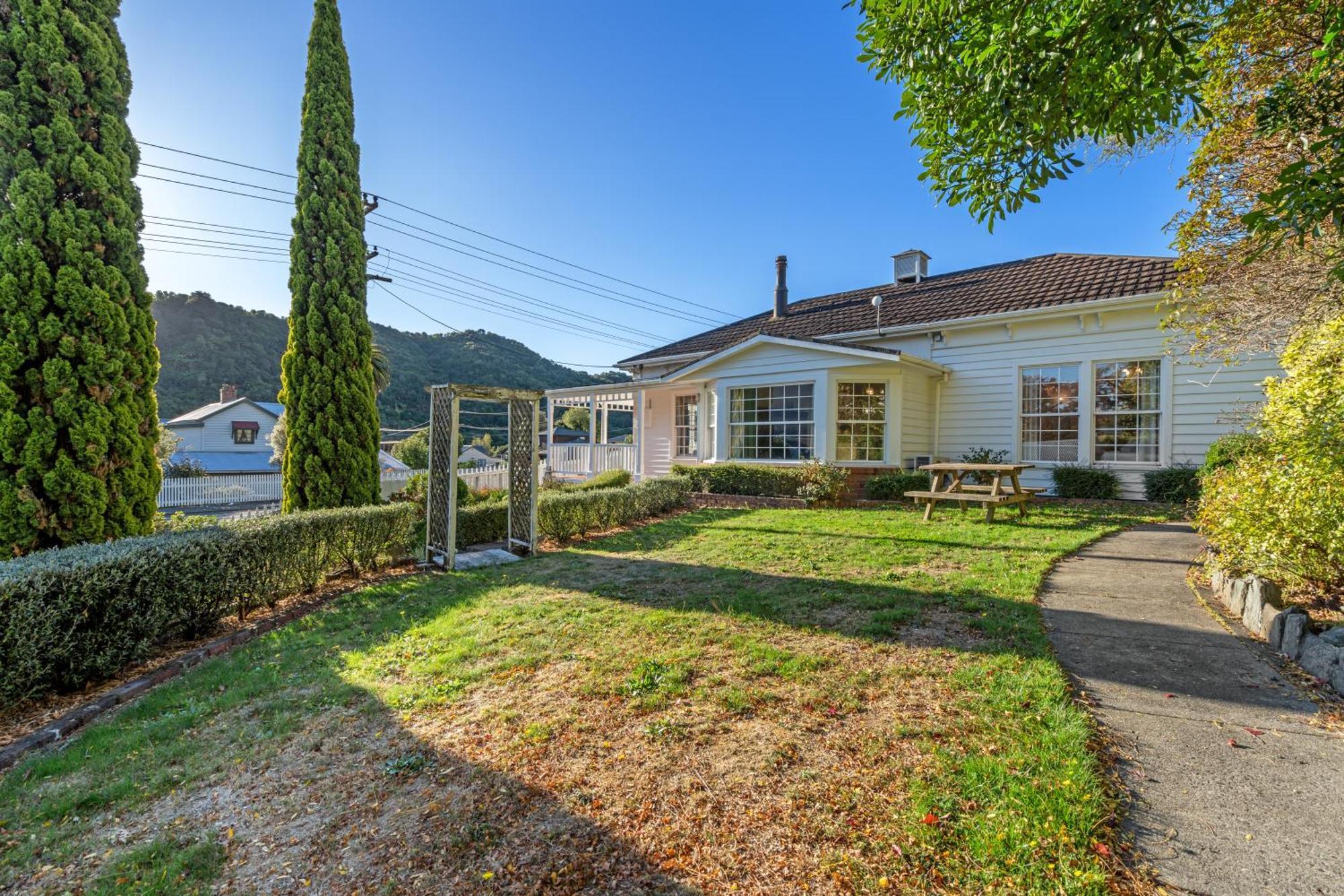 Tasman Holiday Parks Picton Zewnętrze zdjęcie The house in 2015